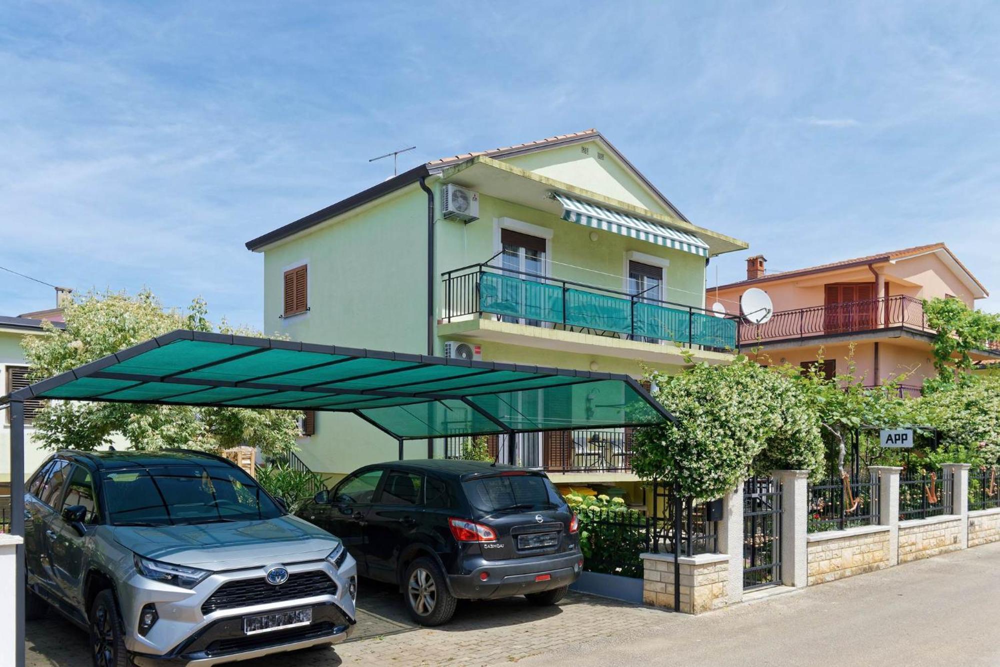 Apartments Grassi By Rent Istria Umag Exteriör bild