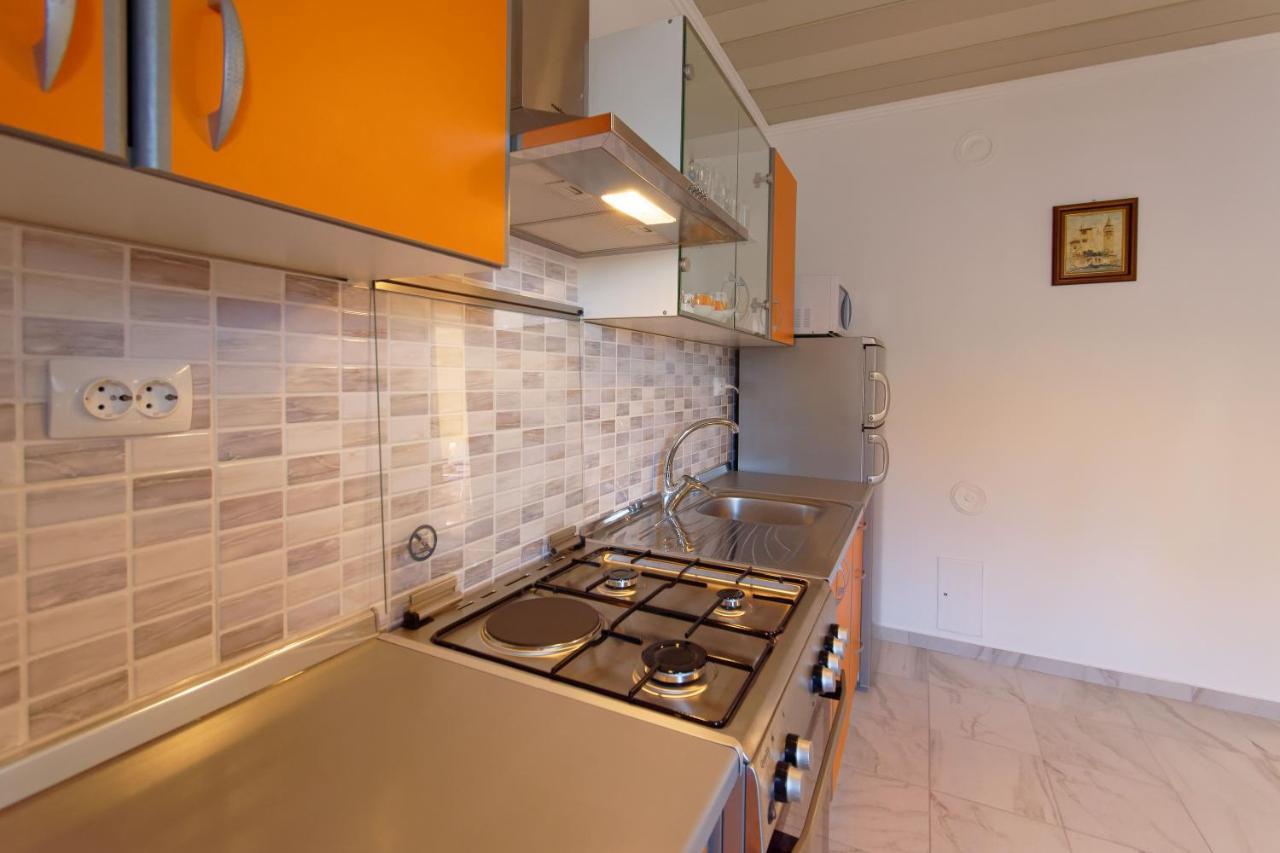 Apartments Grassi By Rent Istria Umag Exteriör bild